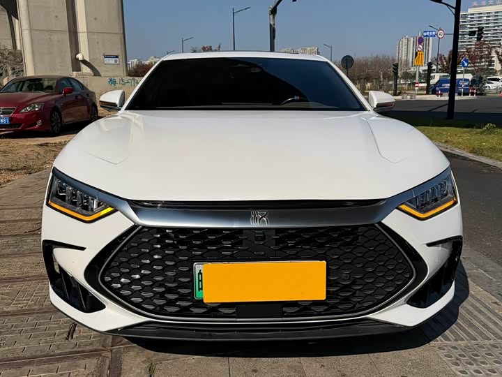 Фото 2 - BYD Han