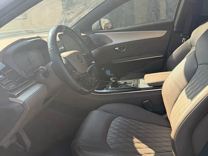 Фото 4 - BYD Han