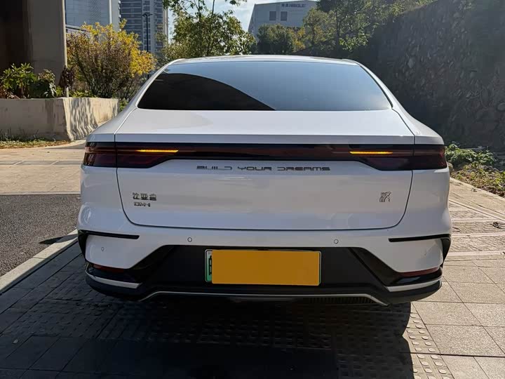 Фото 9 - BYD Han