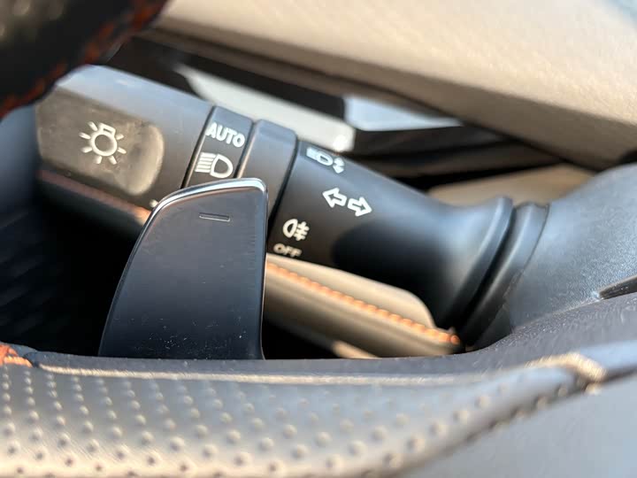 Фото 10 - Changan UNI-V