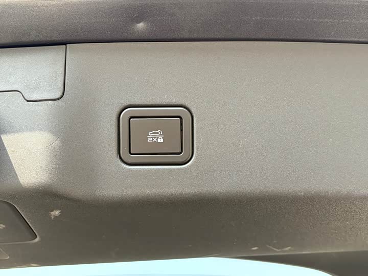 Фото 22 - Changan UNI-V