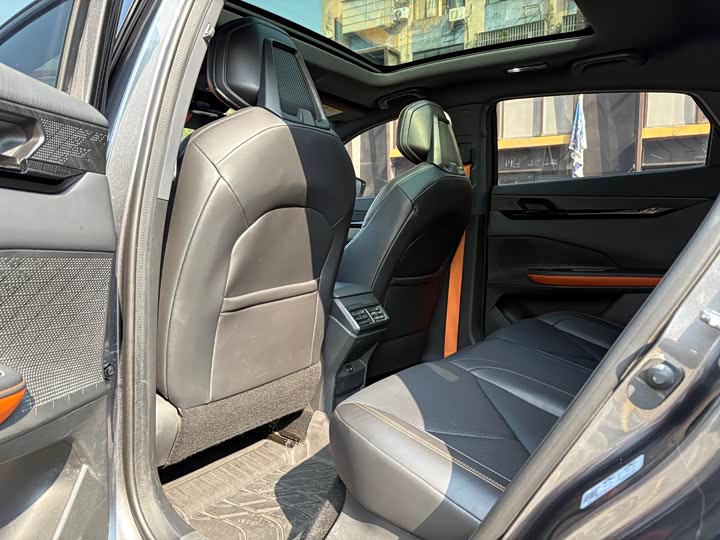 Фото 5 - Changan UNI-V