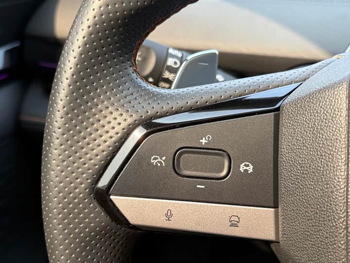 Фото 7 - Changan UNI-V