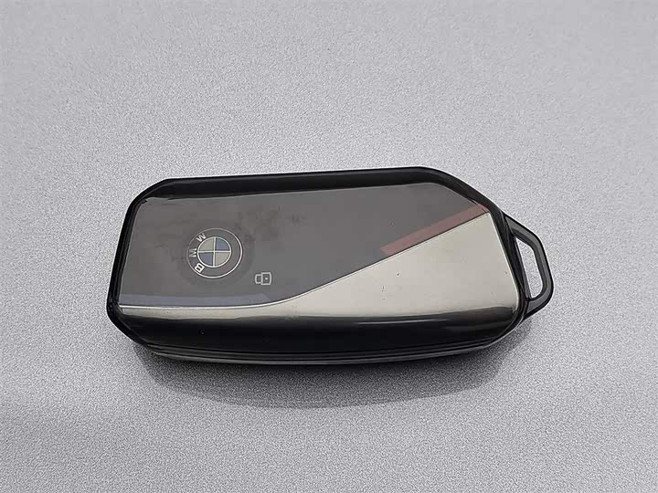 Фото 19 - BMW iX1