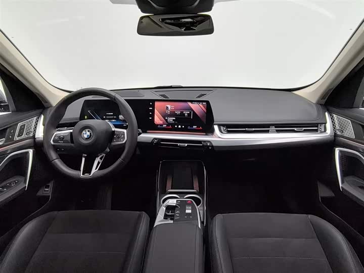 Фото 5 - BMW iX1