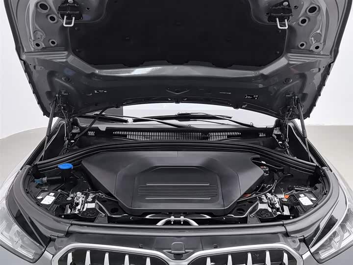 Фото 6 - BMW iX1