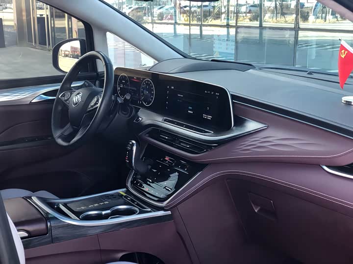 Фото 11 - Buick GL8 ES