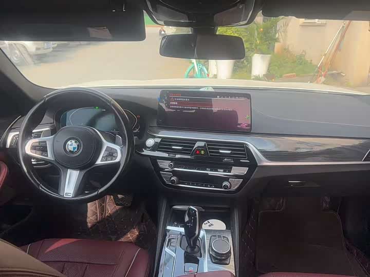Фото 6 - BMW 5 Series