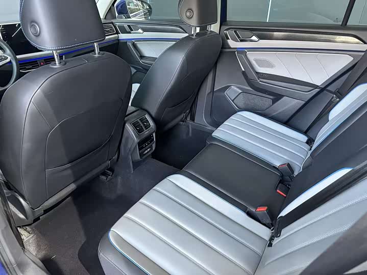 Фото 10 - Volkswagen Tayron GTE Hybrid