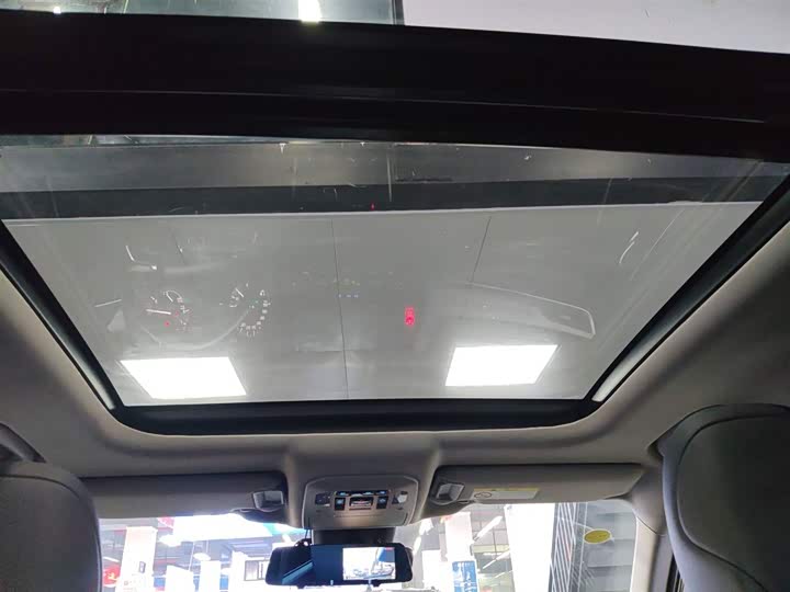 Фото 18 - Toyota Highlander