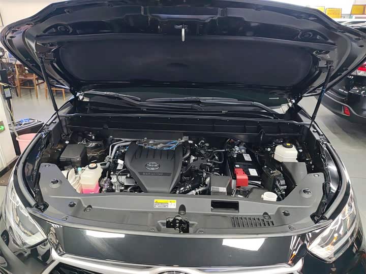 Фото 20 - Toyota Highlander