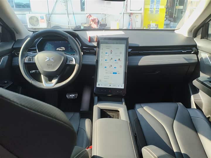 Фото 10 - XPeng G3