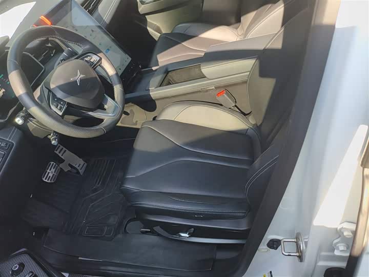 Фото 15 - XPeng G3