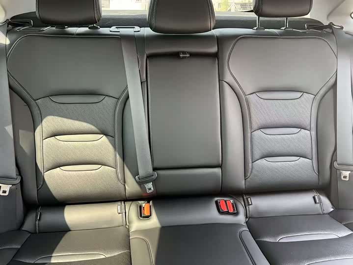 Фото 12 - Geely Preface