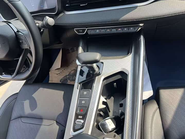 Фото 13 - Geely Preface