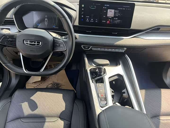 Фото 14 - Geely Preface