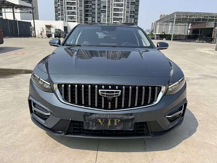 Фото 2 - Geely Preface