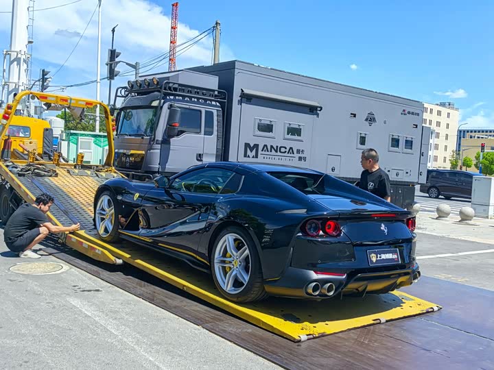 Фото 11 - Ferrari 812