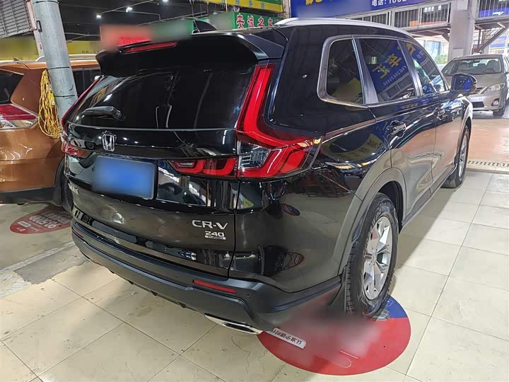 Фото 8 - Honda CR-V