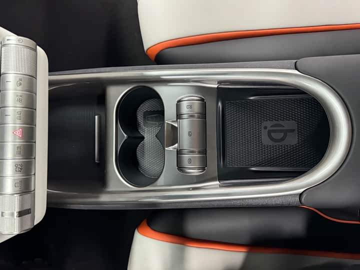 Фото 18 - BYD Dolphin