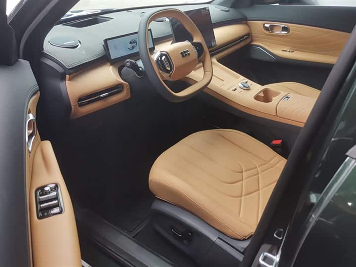 Фото 9 - Geely Galaxy Starship 7