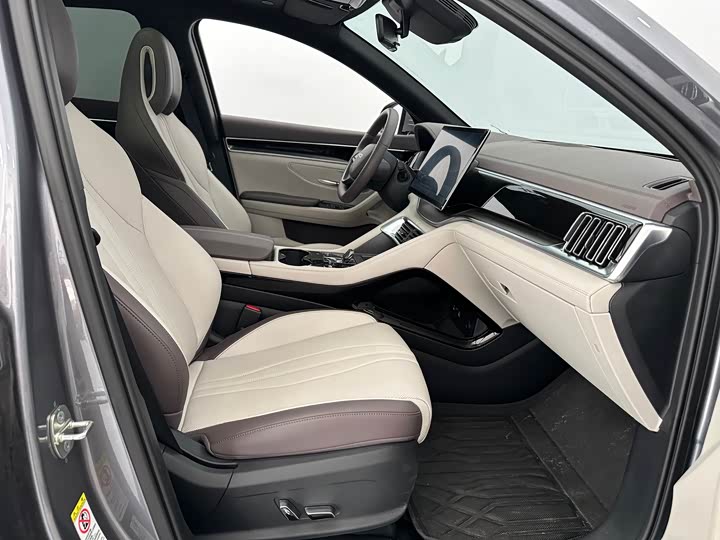 Фото 11 - BYD Song Plus Hybrid/EV