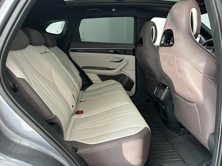 Фото 12 - BYD Song Plus Hybrid/EV