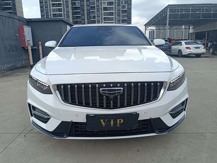 Фото 2 - Geely Preface