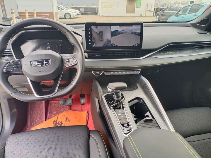 Фото 6 - Geely Preface