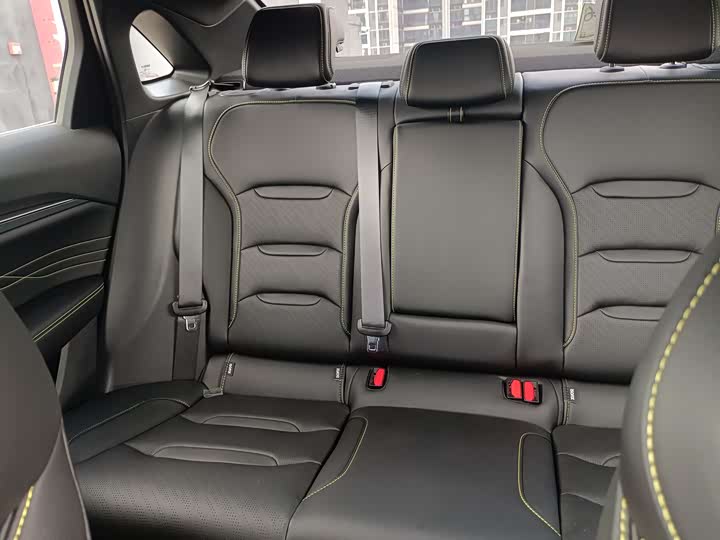 Фото 9 - Geely Preface