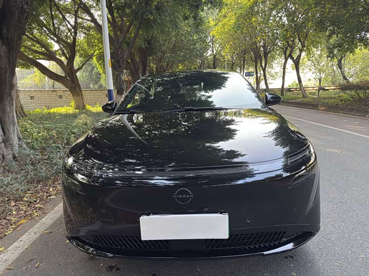 Фото 2 - Nissan N7