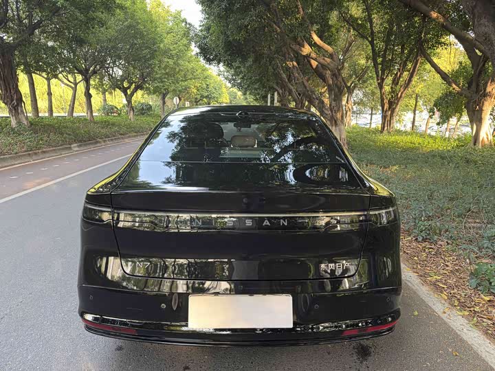 Фото 6 - Nissan N7