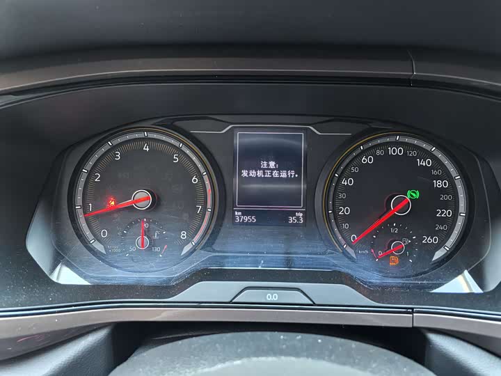 Фото 10 - Volkswagen Tharu