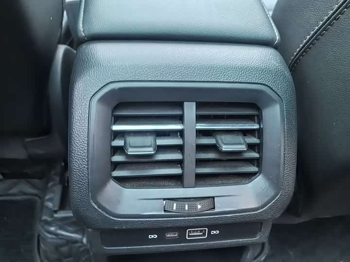 Фото 13 - Volkswagen Tharu