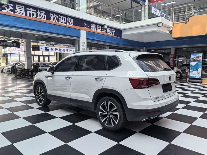 Фото 6 - Volkswagen Tharu