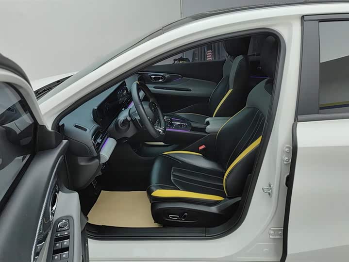 Фото 9 - GAC Trumpchi Empow R