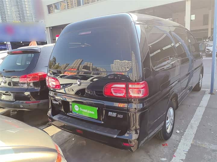 Фото 7 - Dongfeng Forthing Lingzhi M5