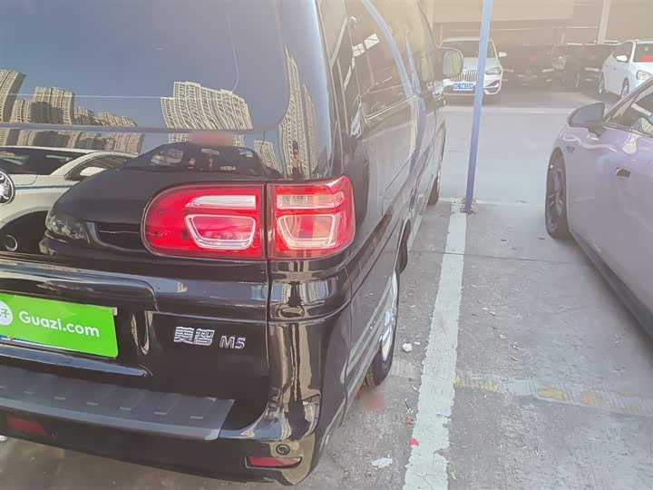 Фото 8 - Dongfeng Forthing Lingzhi M5