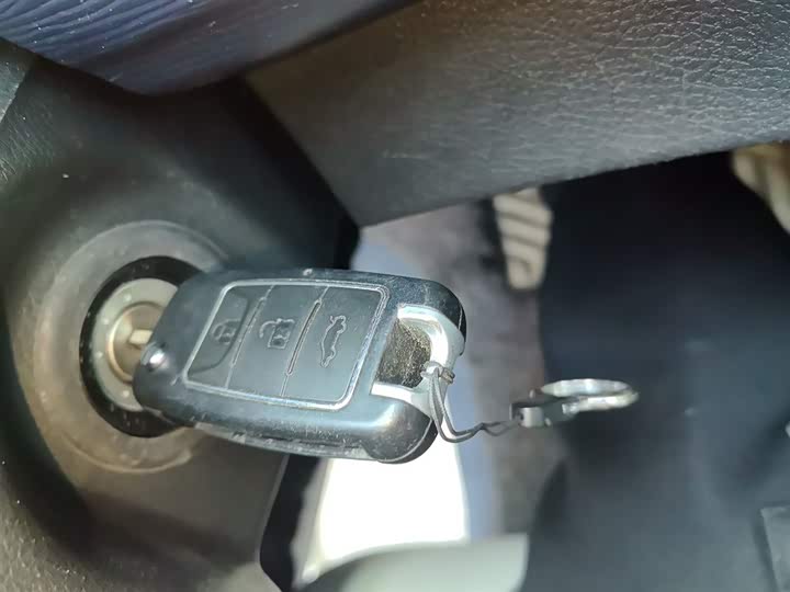 Фото 9 - Dongfeng Forthing Lingzhi M5