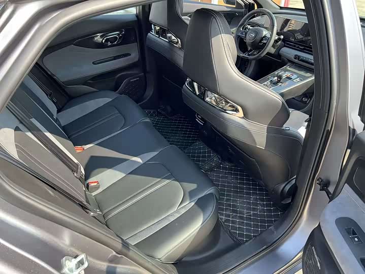 Фото 11 - GAC Trumpchi Empow R