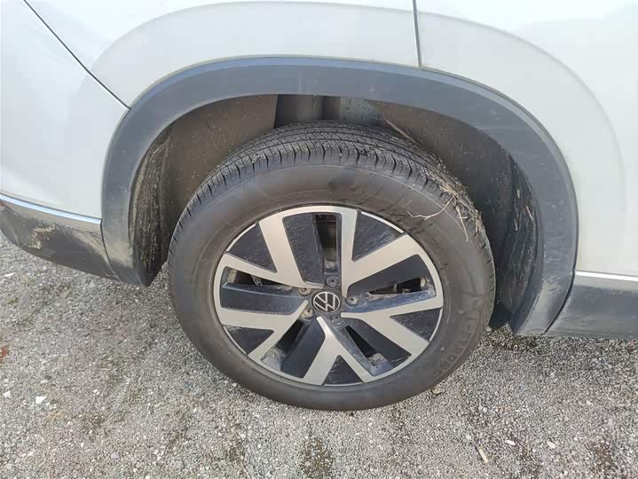 Фото 26 - Volkswagen Tayron