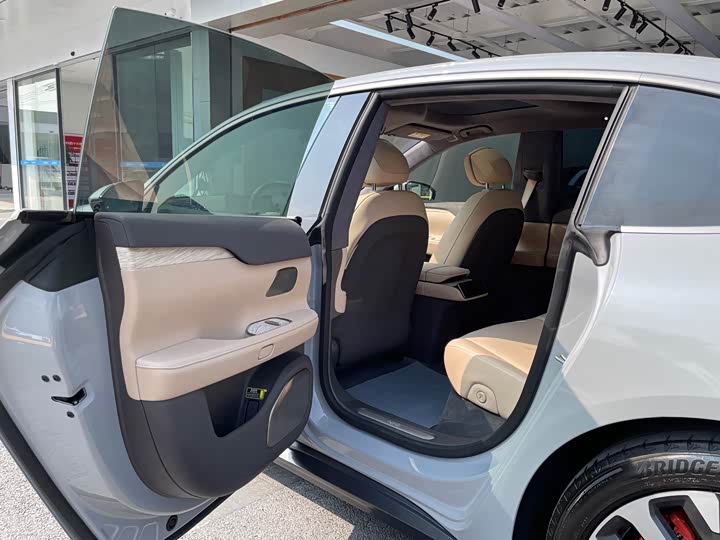 Фото 22 - Nio ET7