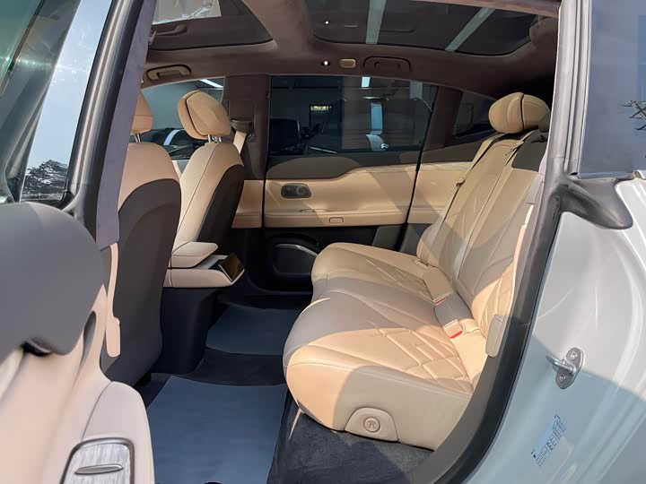 Фото 23 - Nio ET7