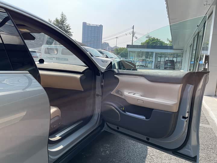 Фото 25 - Nio ET7