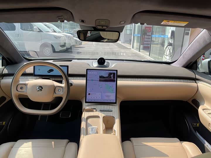 Фото 32 - Nio ET7