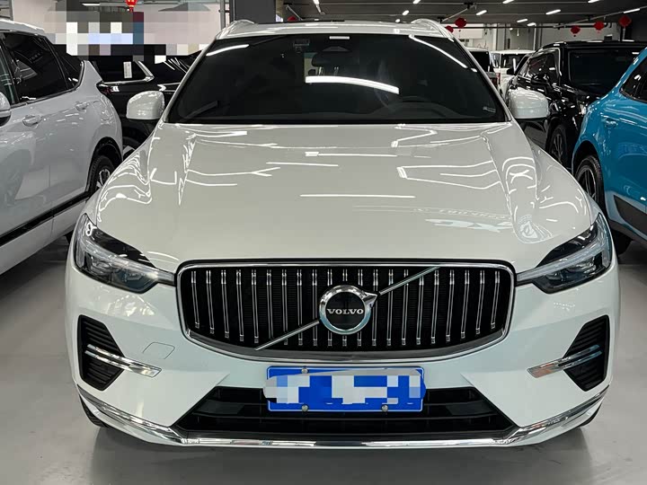 Фото 2 - Volvo XC60