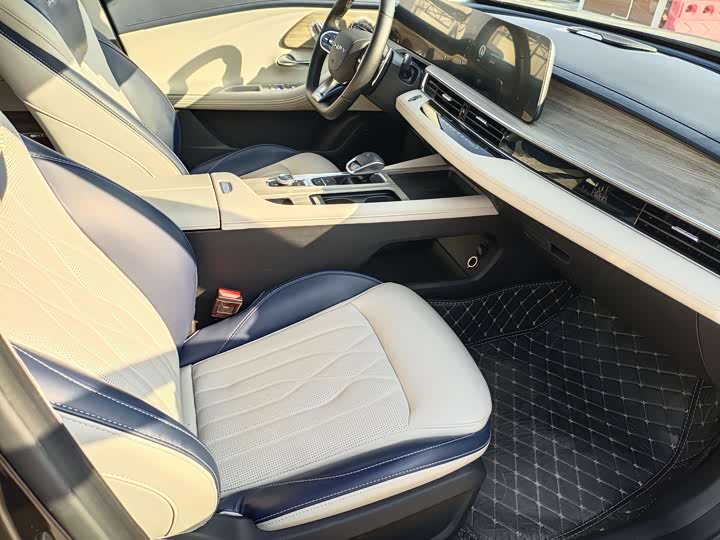 Фото 4 - Chery Arrizo 8