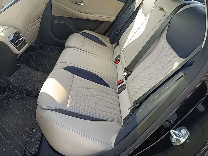 Фото 7 - Chery Arrizo 8