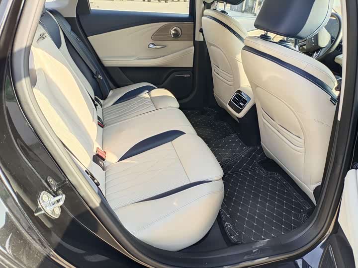 Фото 8 - Chery Arrizo 8