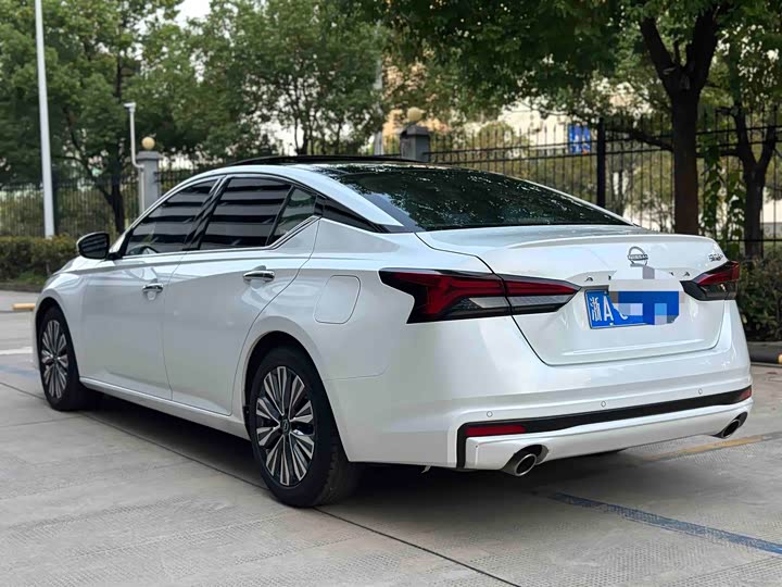 Фото 7 - Nissan Teana